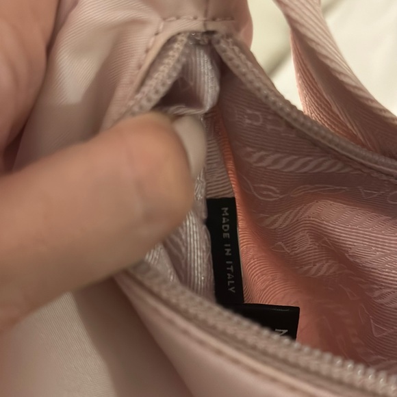 Re-Nylon Prada Re-Edition 2000 mini-bag baby pink - Picture 4 of 8